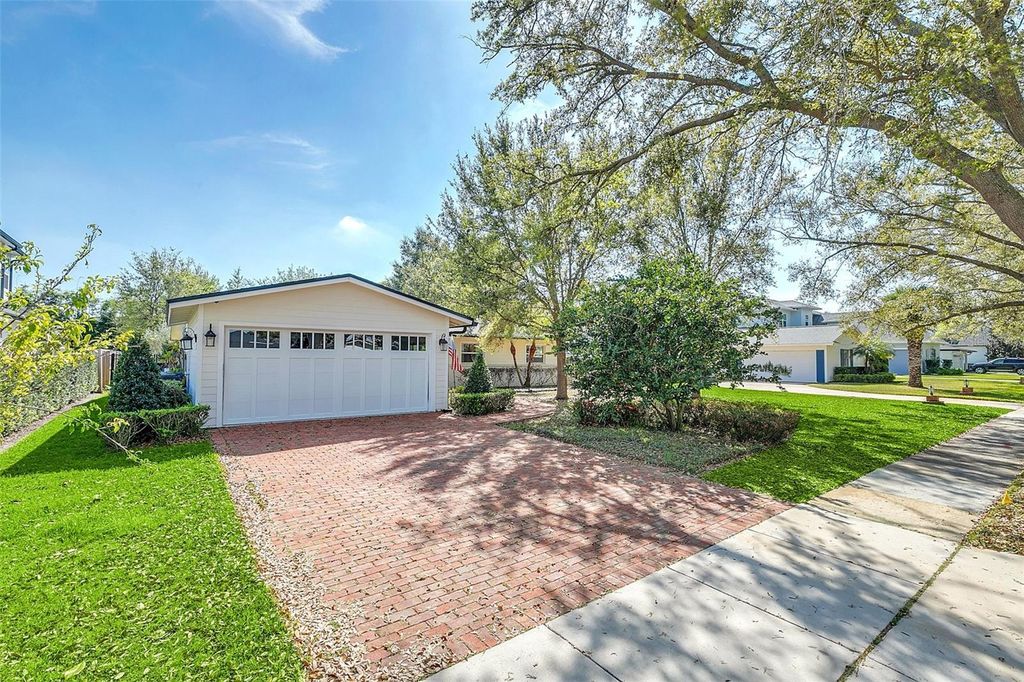 Photo of 1640 Palm Avenue, Winter Park, FL 32789 (MLS # O6393263)