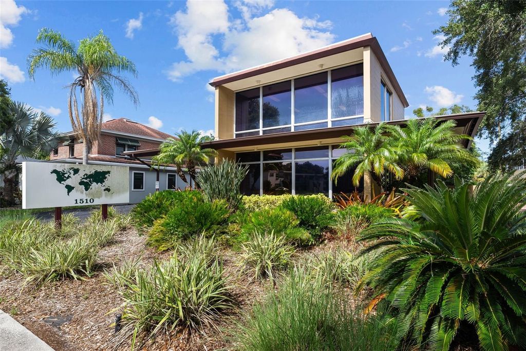 Photo of 1510 Dr Martin Luther King Jr Street N, St Petersburg, FL 33704 (MLS # T3542372)