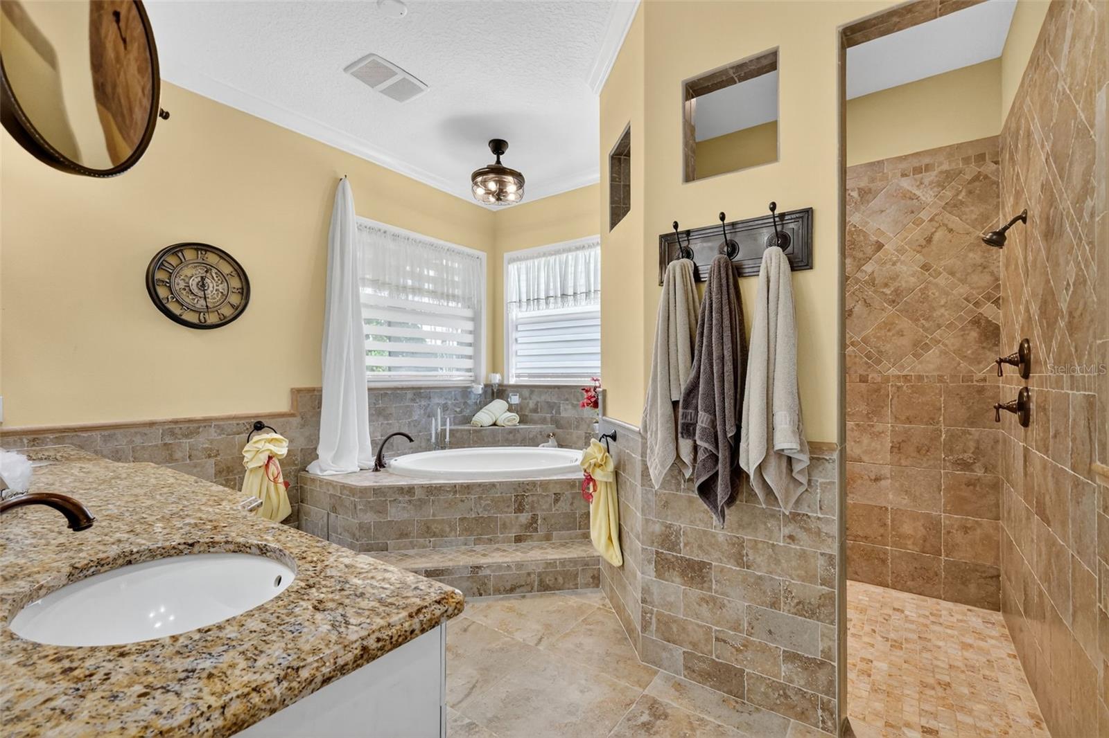 BLUE SPRING RESERVE - Residential