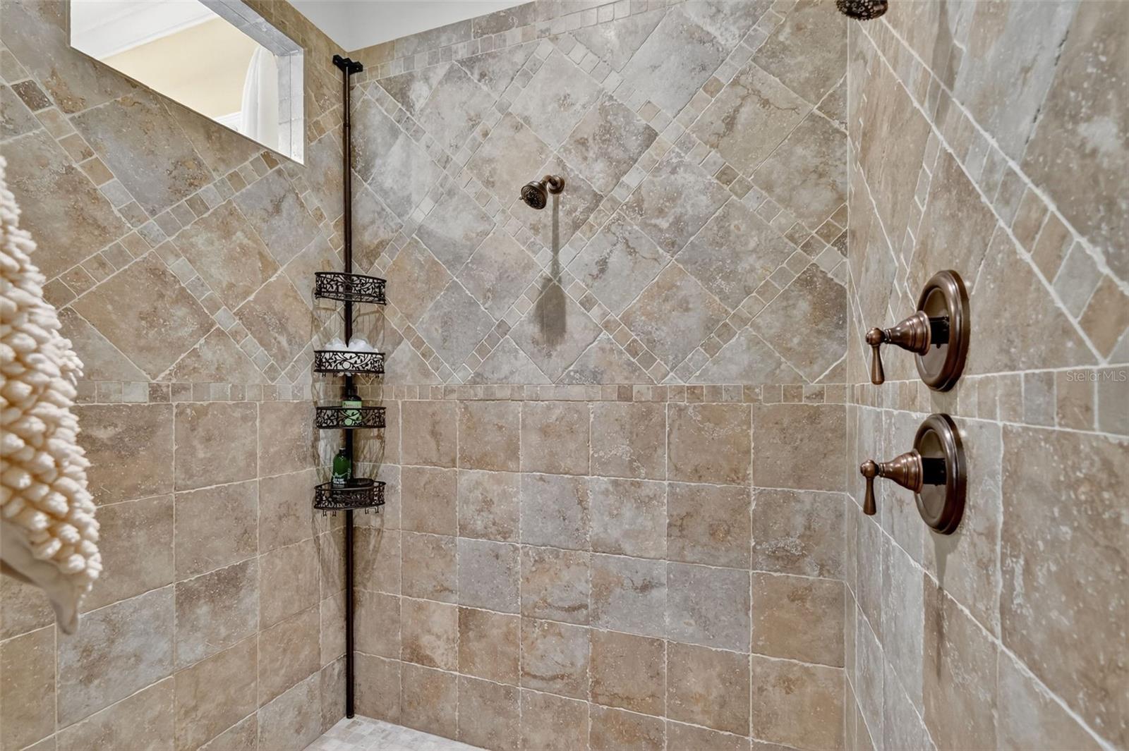 BLUE SPRING RESERVE - Residential