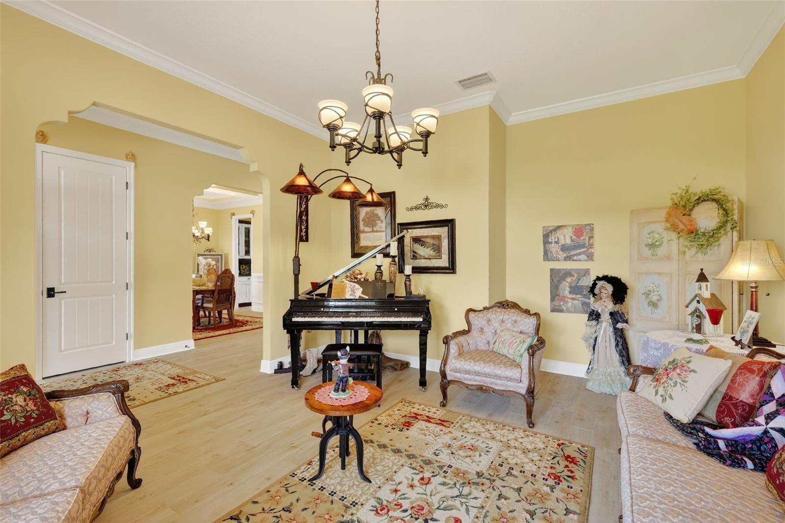 BLUE SPRING RESERVE - Residential