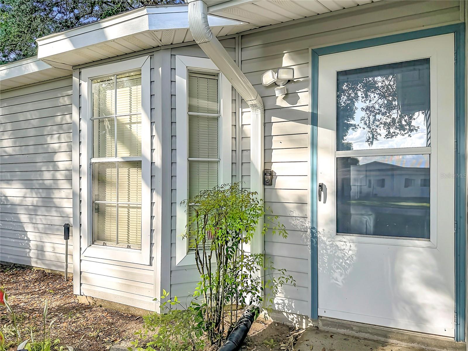 25014 PINE HILL