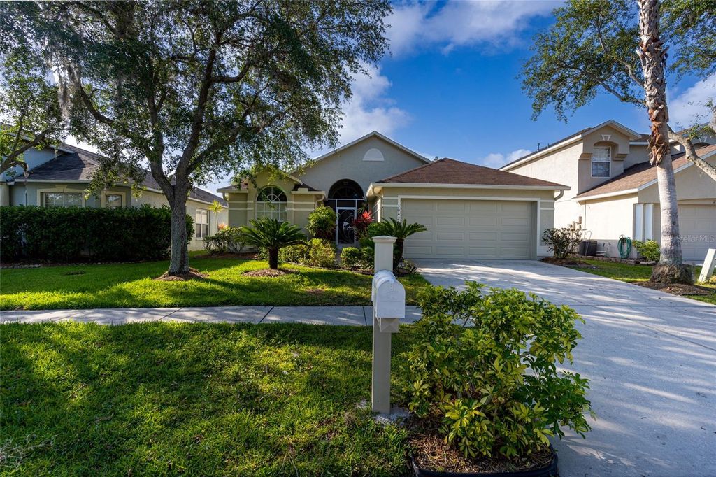 Photo of 29426 SEA DAHLIA PASS, WESLEY CHAPEL, FL 33543 (MLS # T3429327)