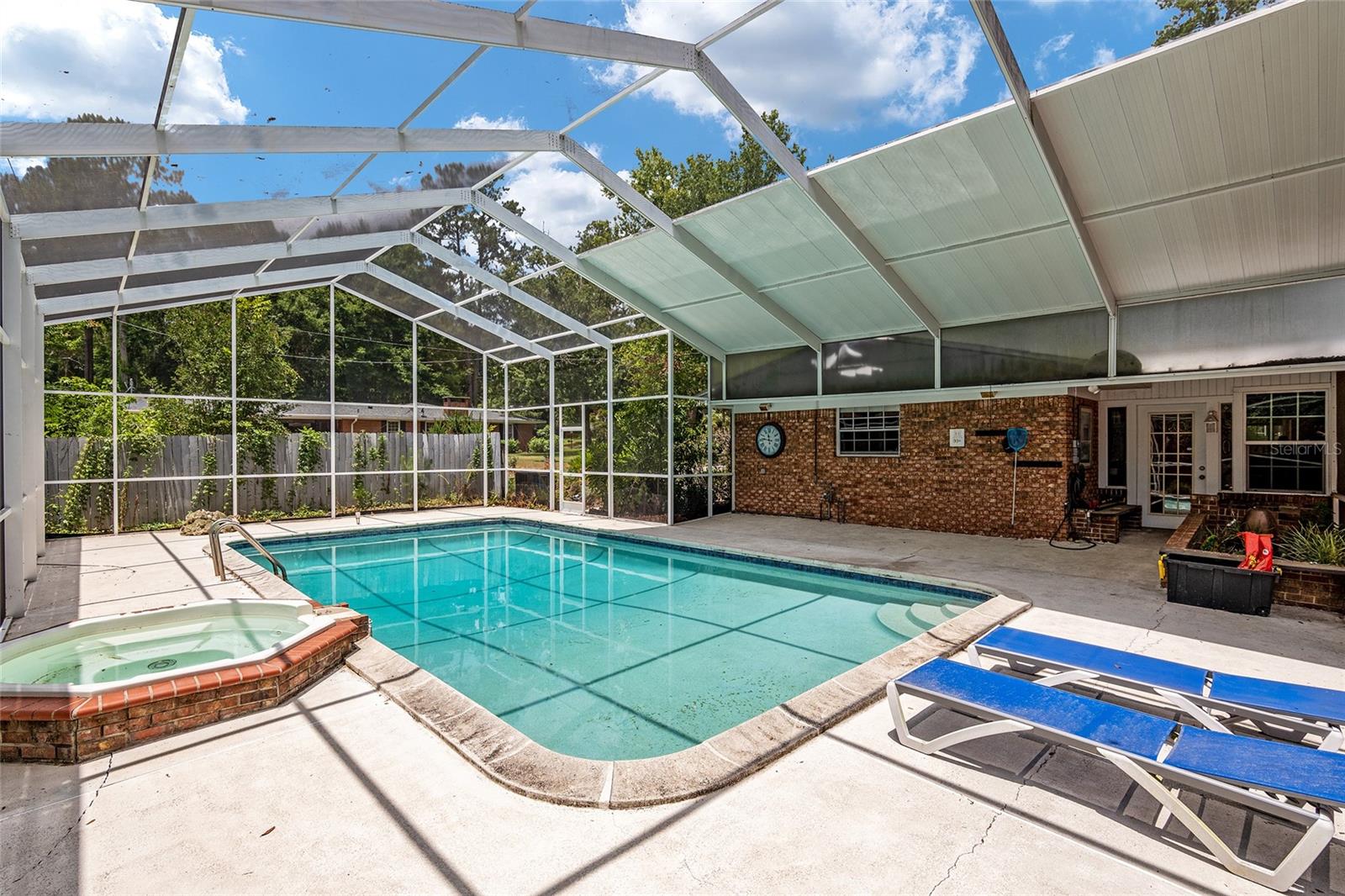 RIDGEWOOD - Residential