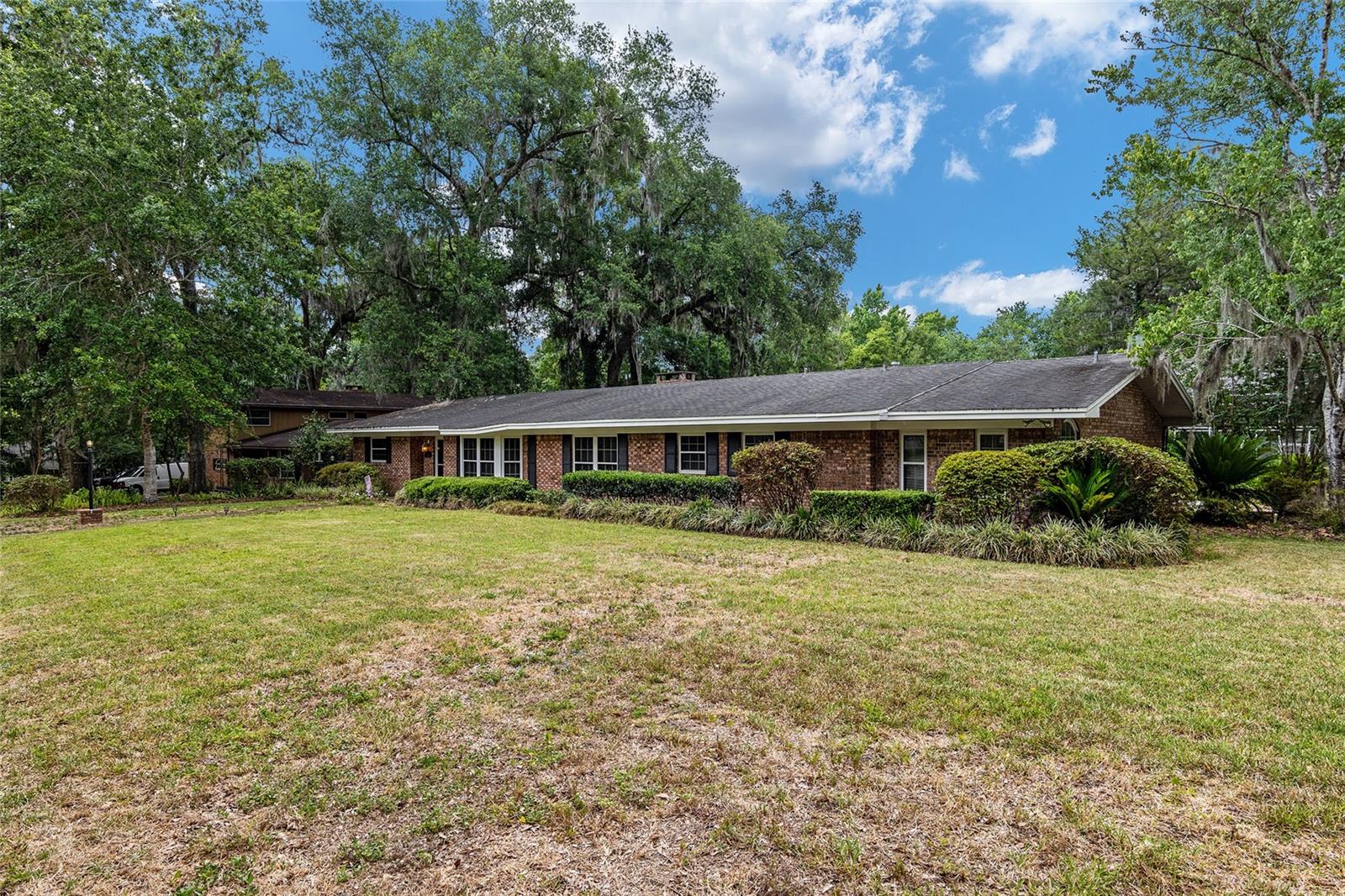 RIDGEWOOD - Residential