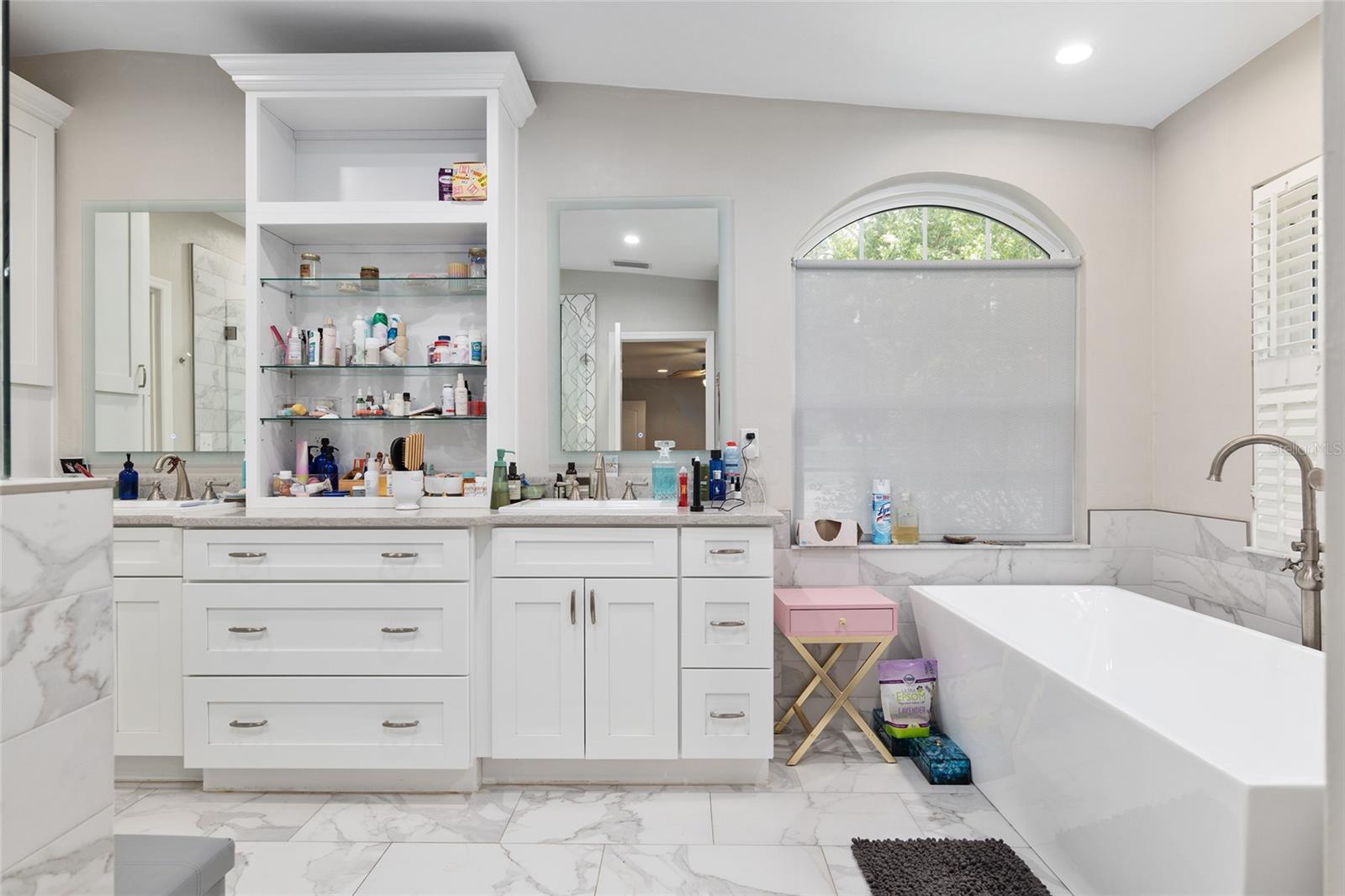 RIDGEWOOD - Residential