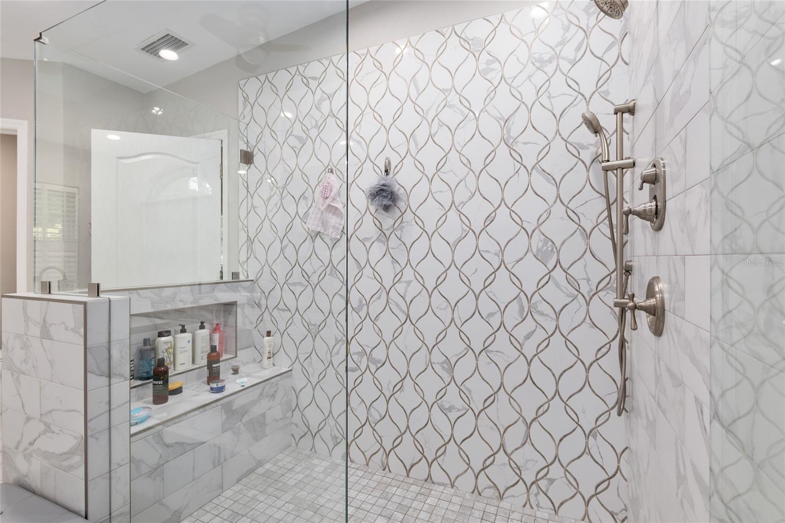 RIDGEWOOD - Residential