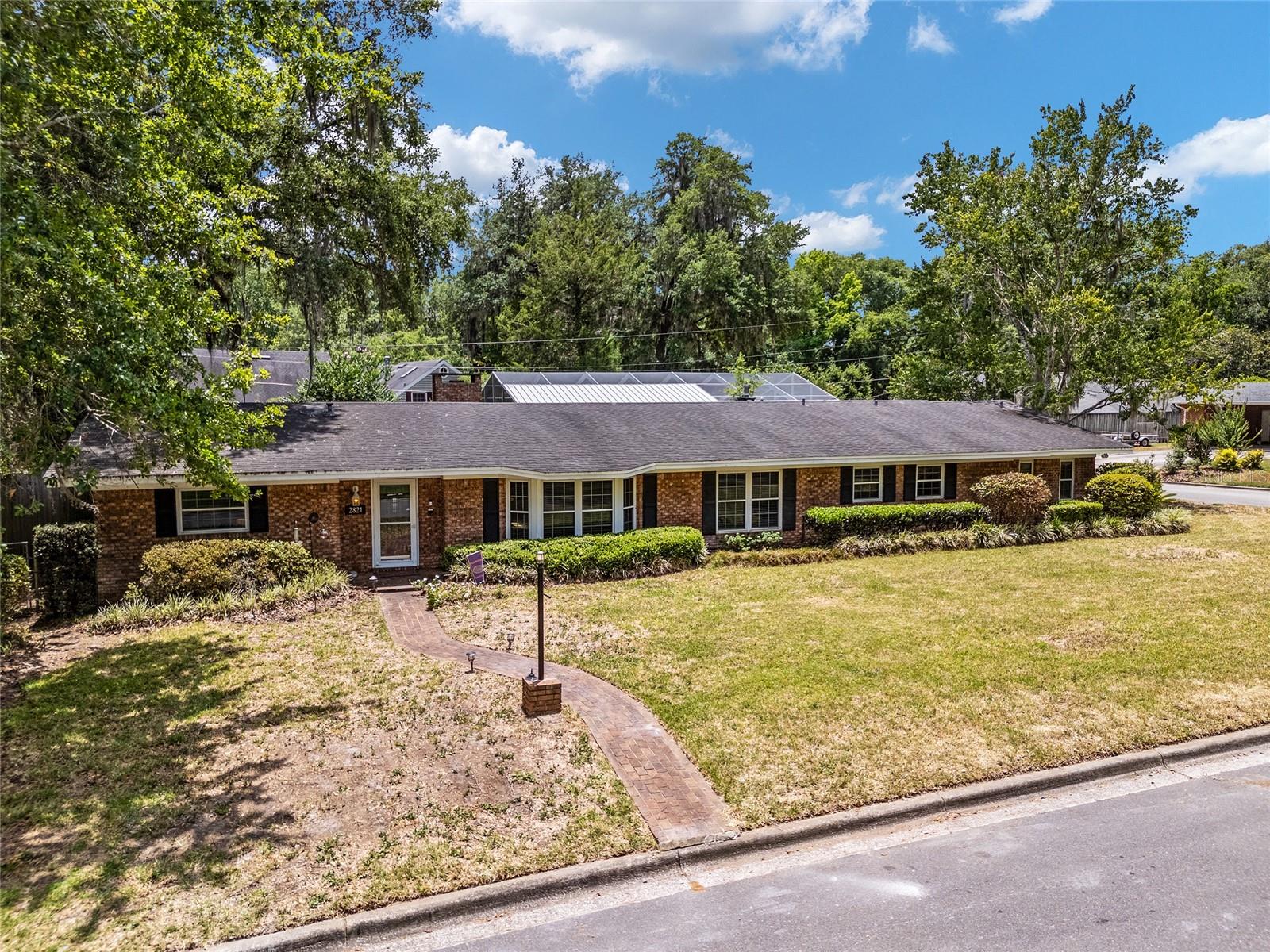 RIDGEWOOD - Residential