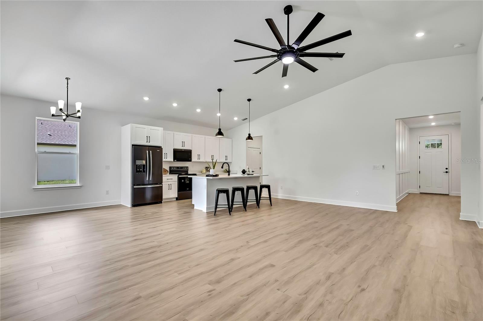 SPRING HILL - Residential