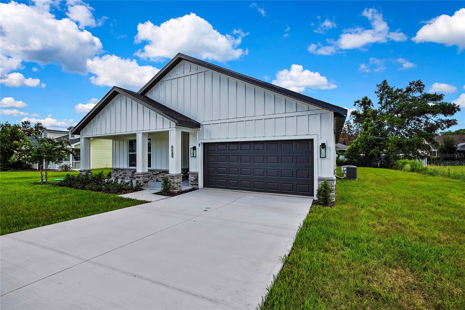 SPRING HILL - Residential