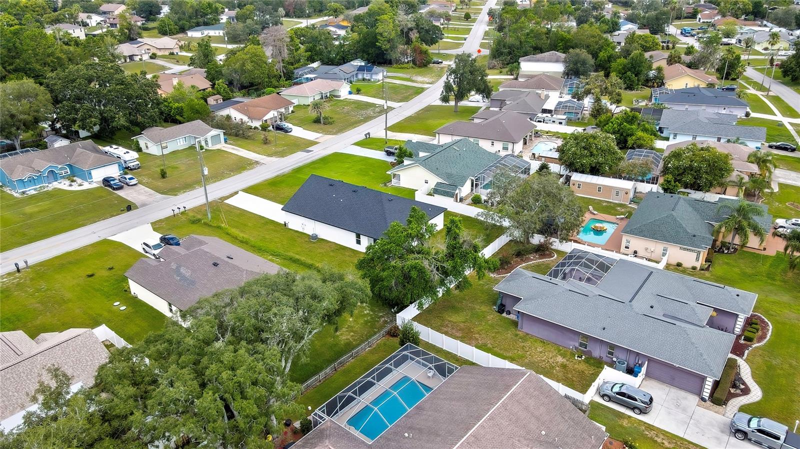 SPRING HILL - Residential