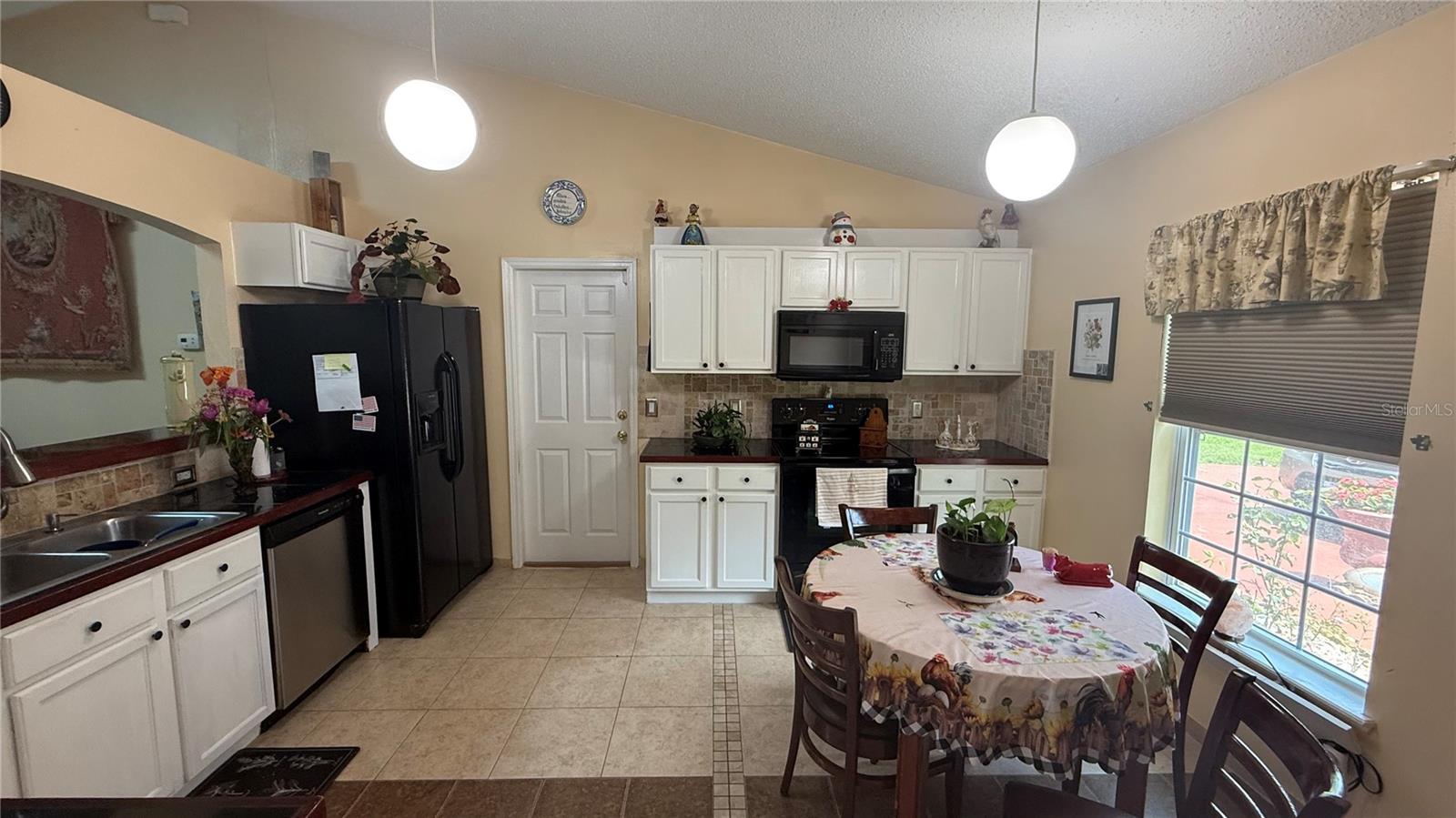 140 PERSIMMON DRIVE