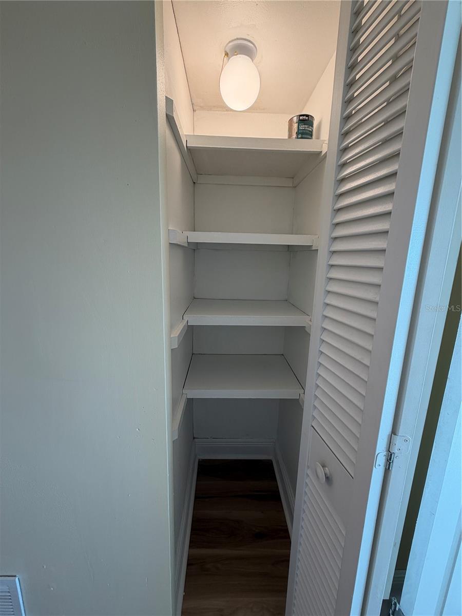 SEMINOLE-ON-THE-GREEN CAVALIER BLDG - Residential