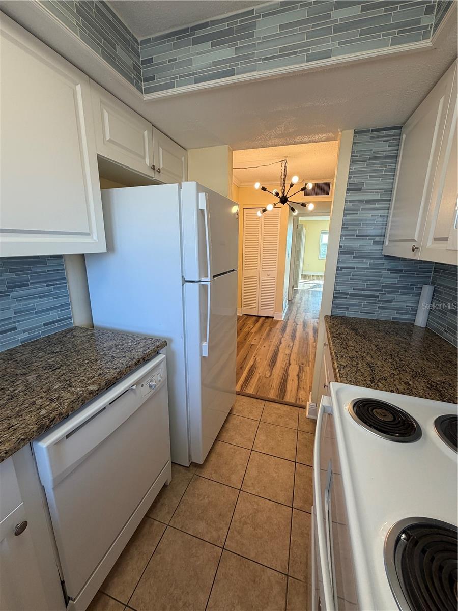 SEMINOLE-ON-THE-GREEN CAVALIER BLDG - Residential