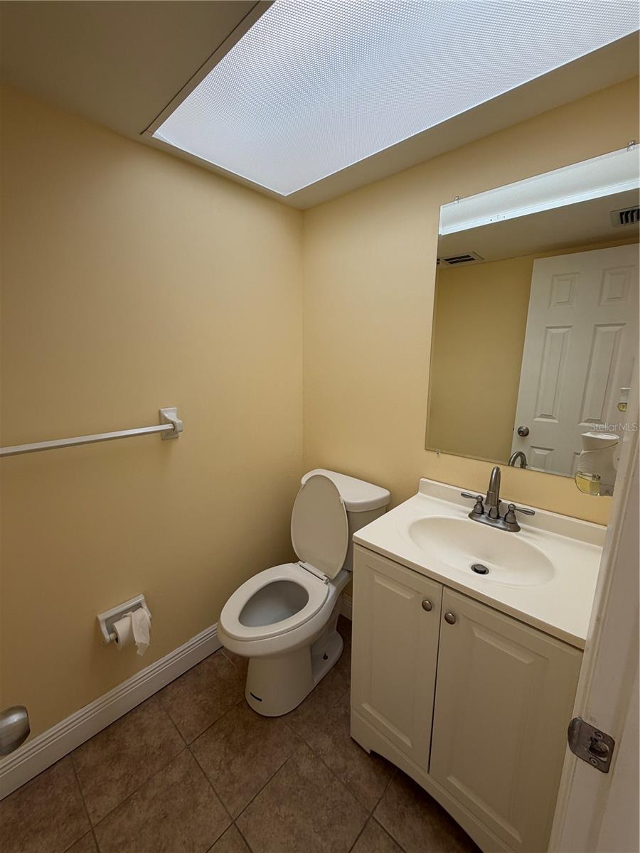 SEMINOLE-ON-THE-GREEN CAVALIER BLDG - Residential