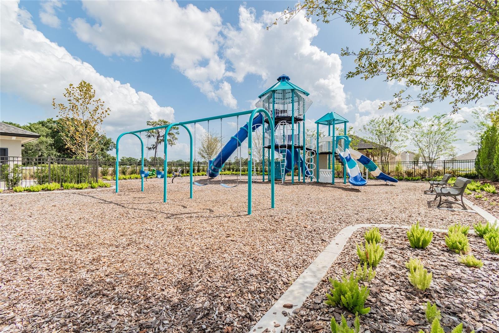 BROOKSIDE ESTATES - Residential Lease