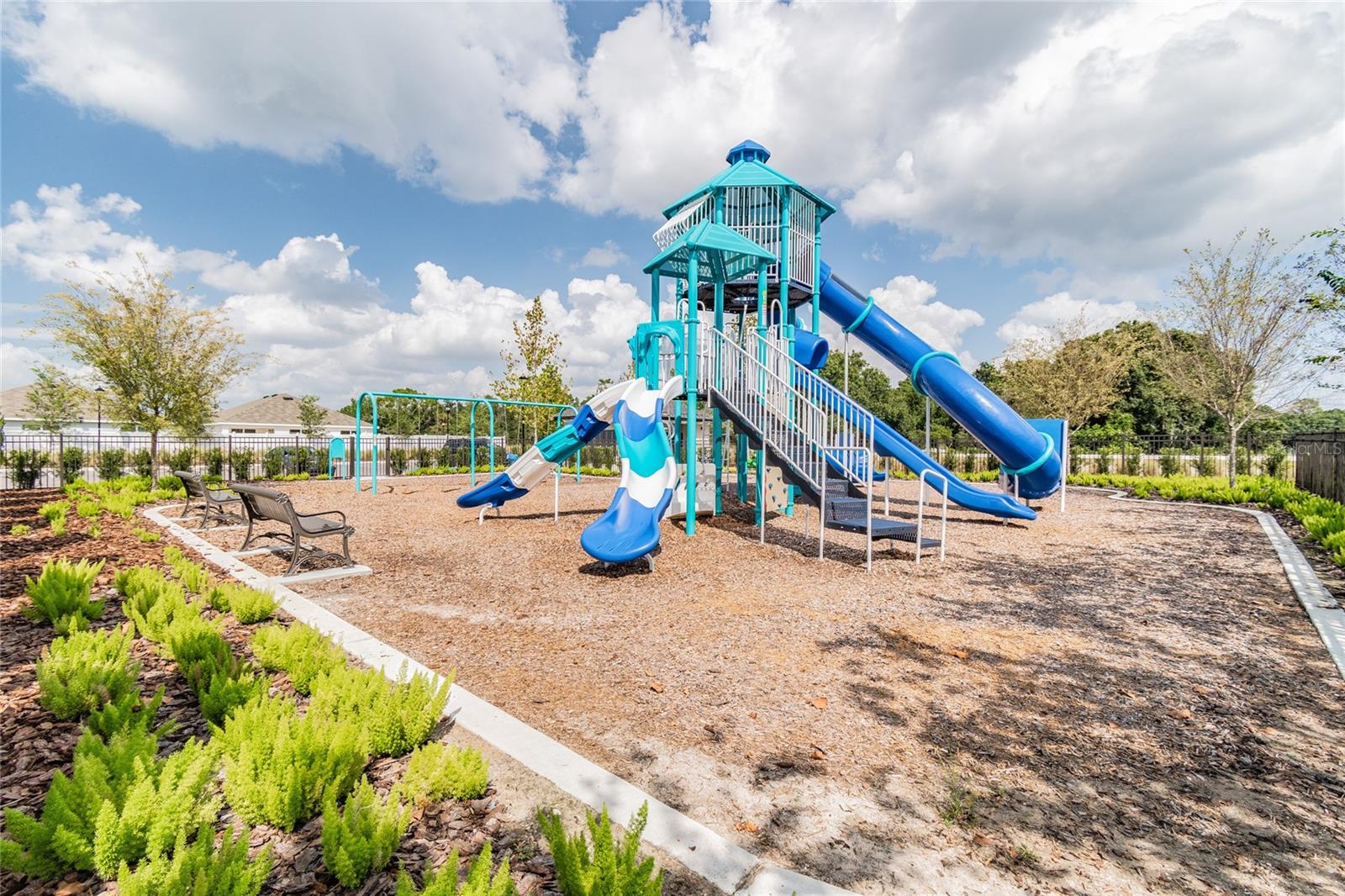 BROOKSIDE ESTATES - Residential Lease