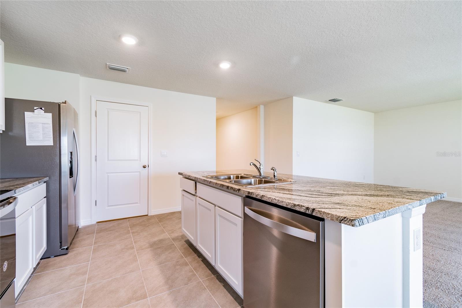 BROOKSIDE ESTATES - Residential Lease