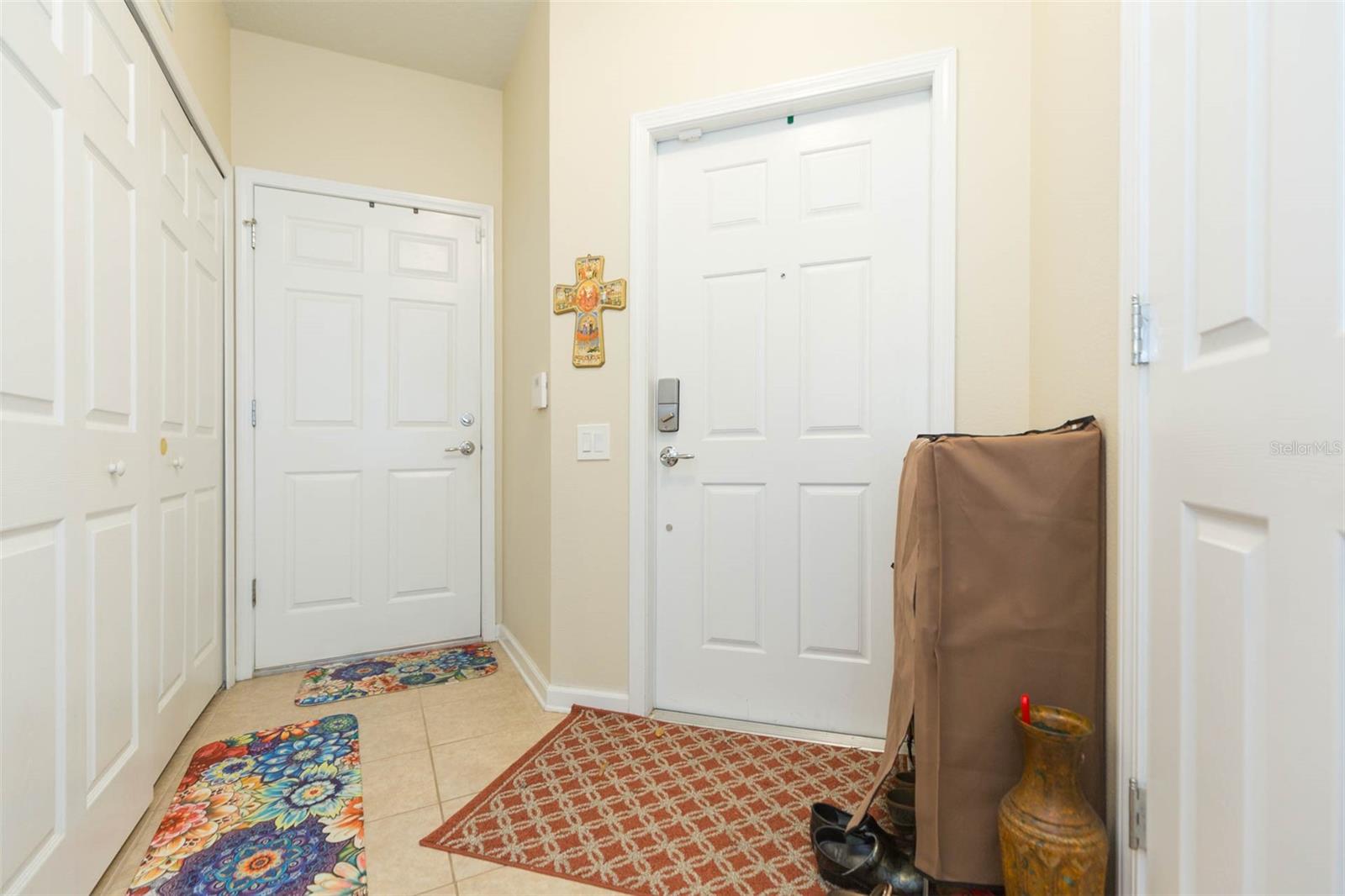 2211 KINGS PALACE DRIVE