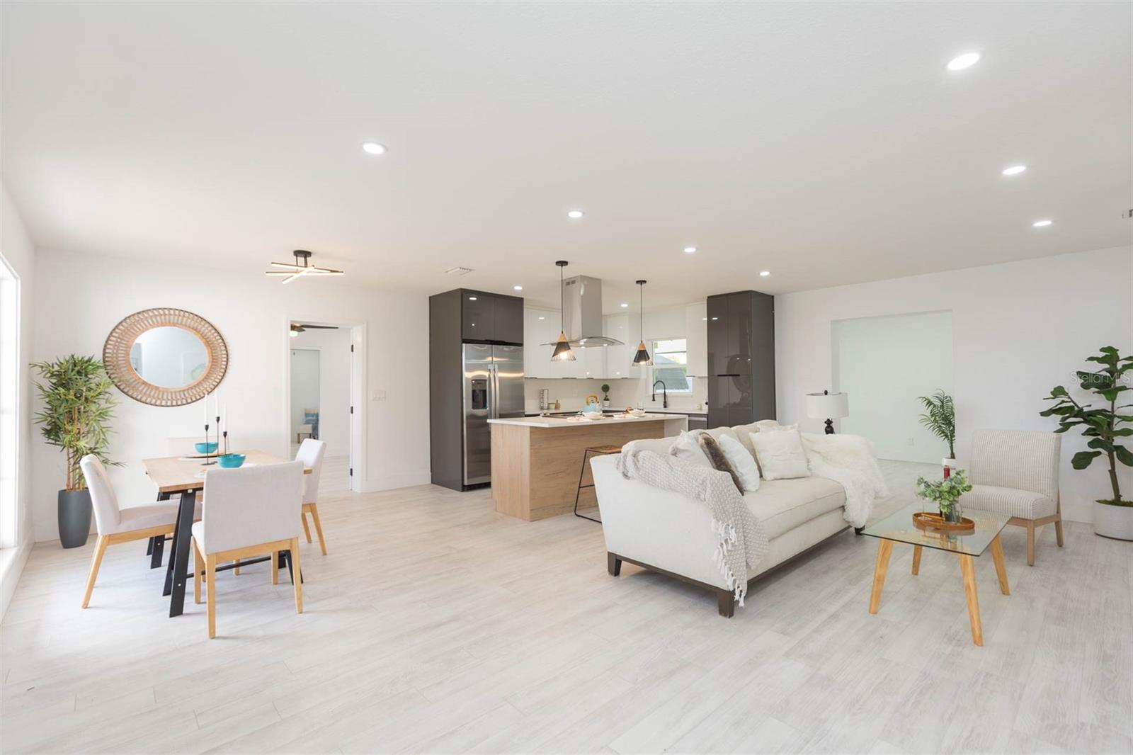 BAY CREST PARK UNIT 04 - Residential