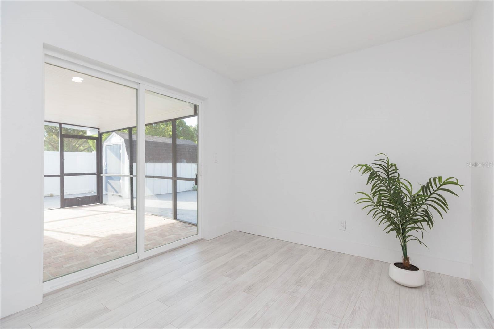 BAY CREST PARK UNIT 04 - Residential