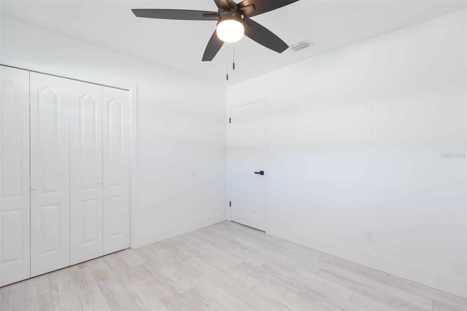 BAY CREST PARK UNIT 04 - Residential