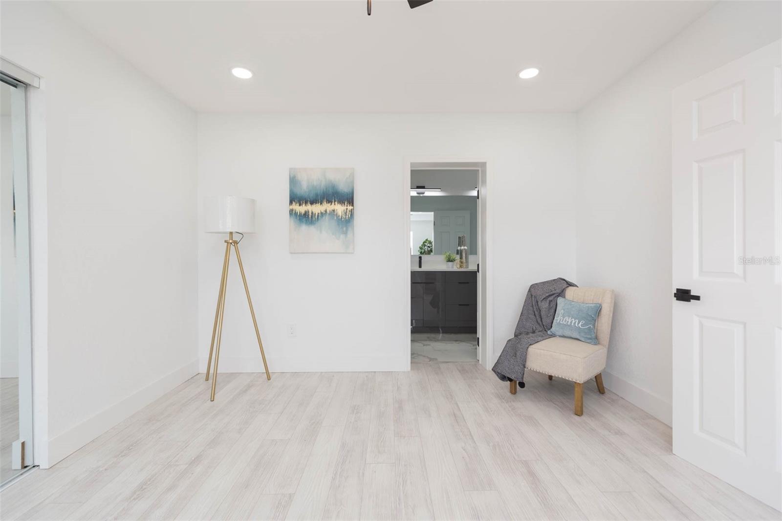 BAY CREST PARK UNIT 04 - Residential