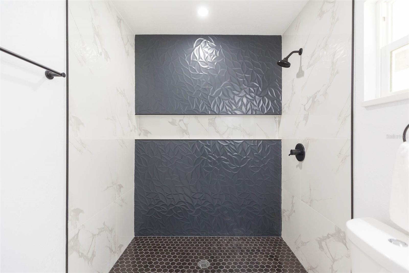 BAY CREST PARK UNIT 04 - Residential