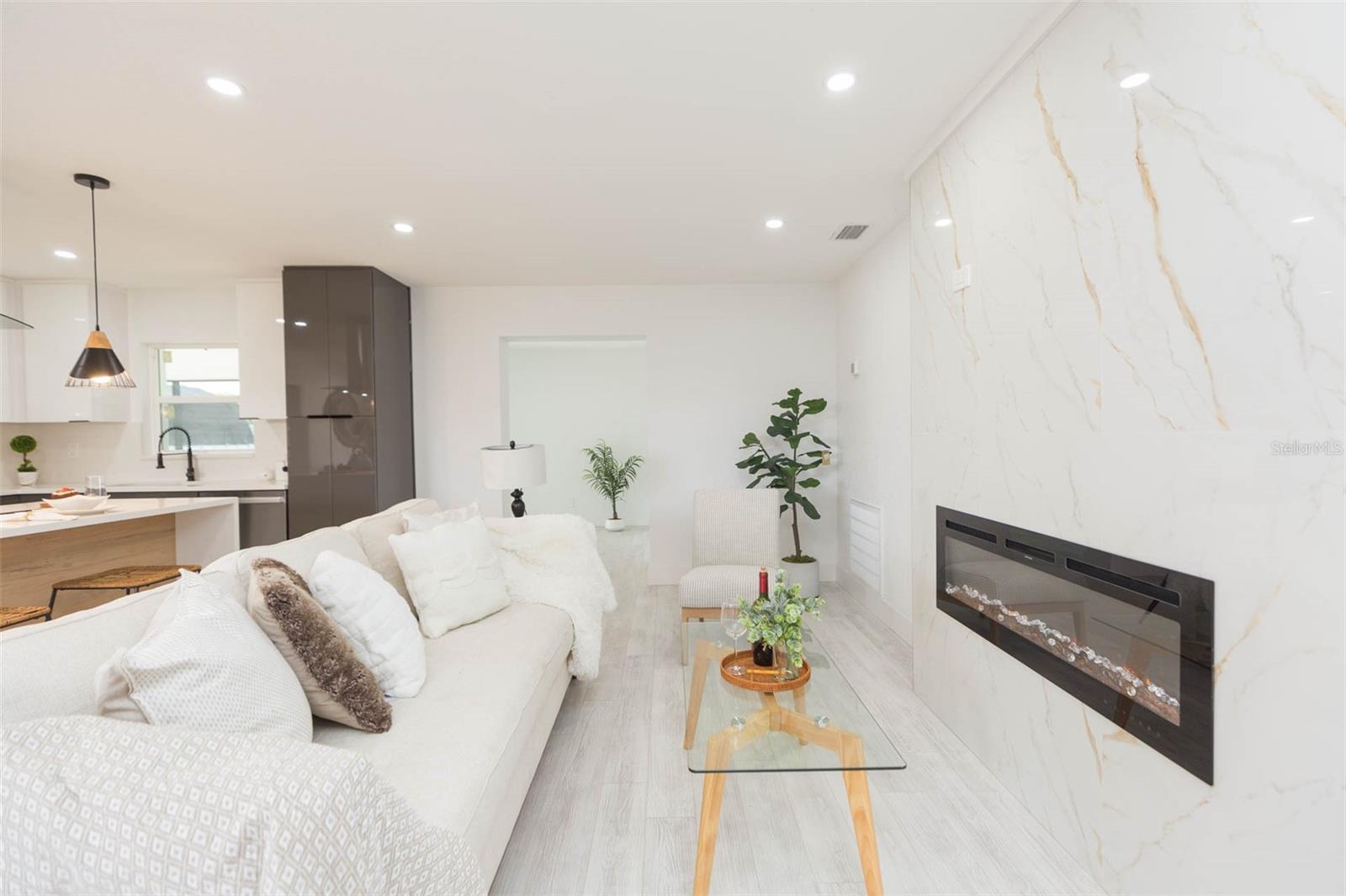 BAY CREST PARK UNIT 04 - Residential