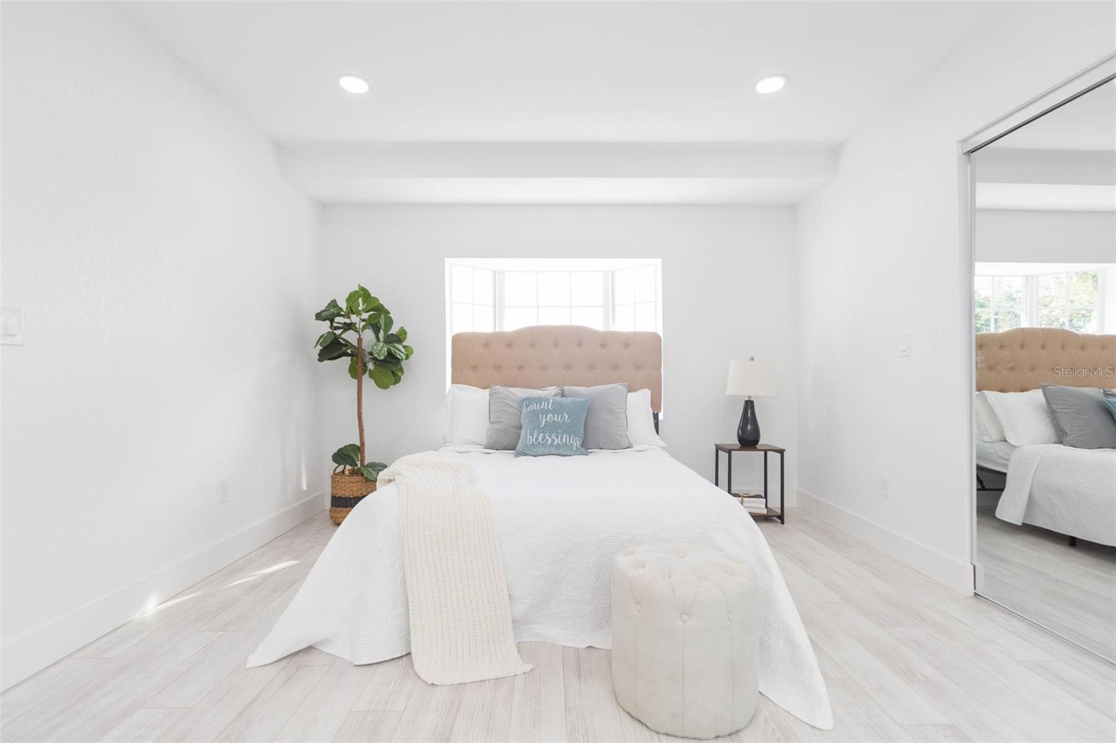 BAY CREST PARK UNIT 04 - Residential