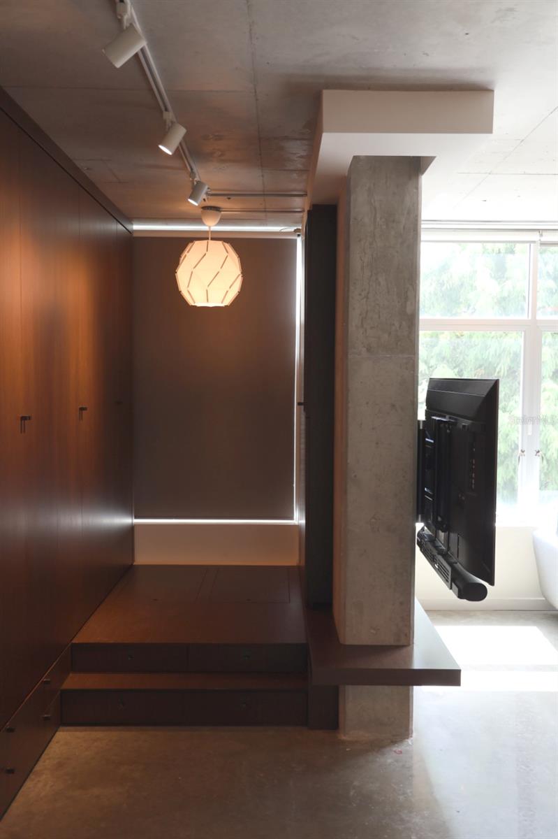 VICTORY LOFTS A CONDO - Commercial Sale