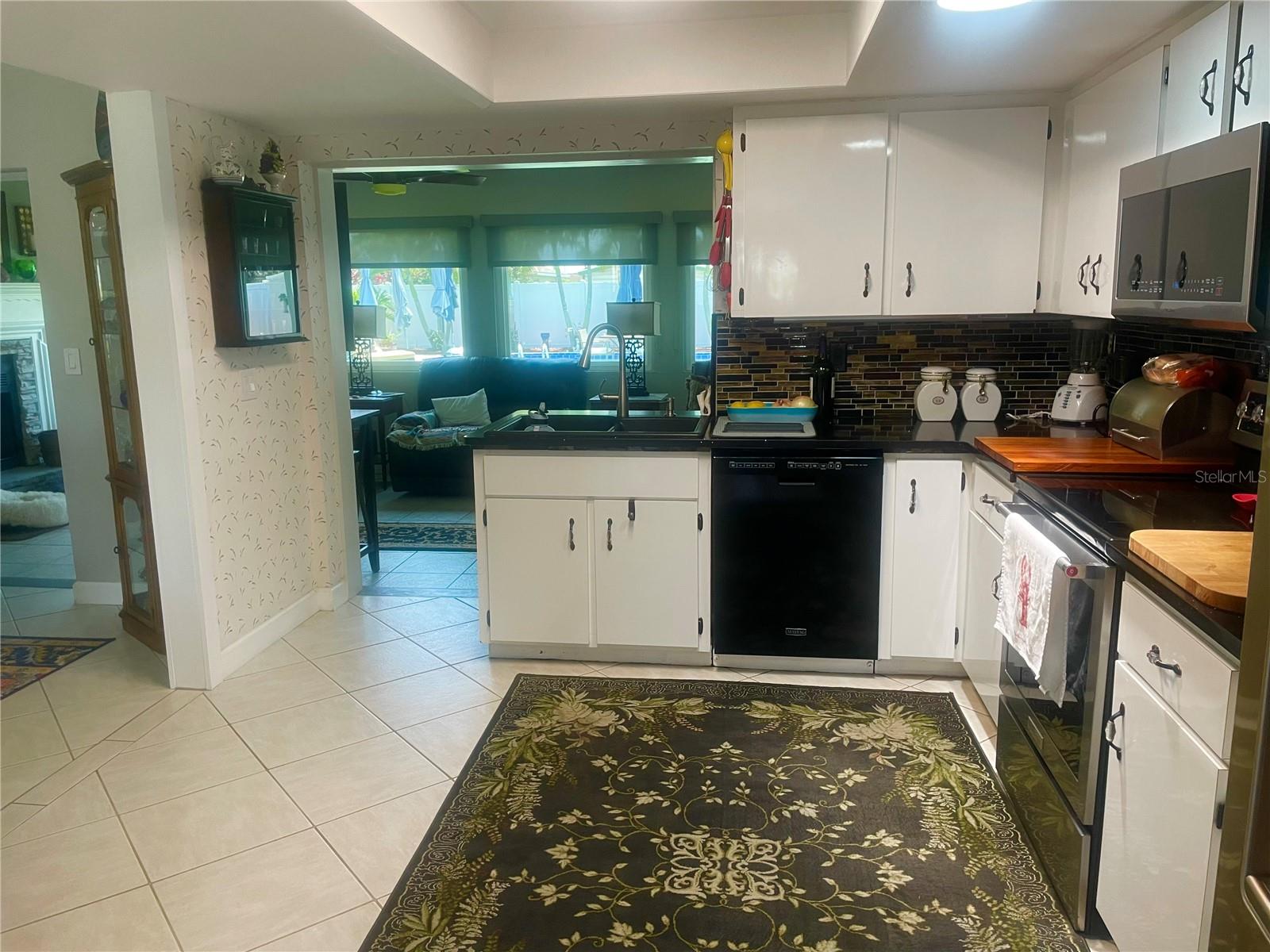 7225 8TH AVENUE LOOP W