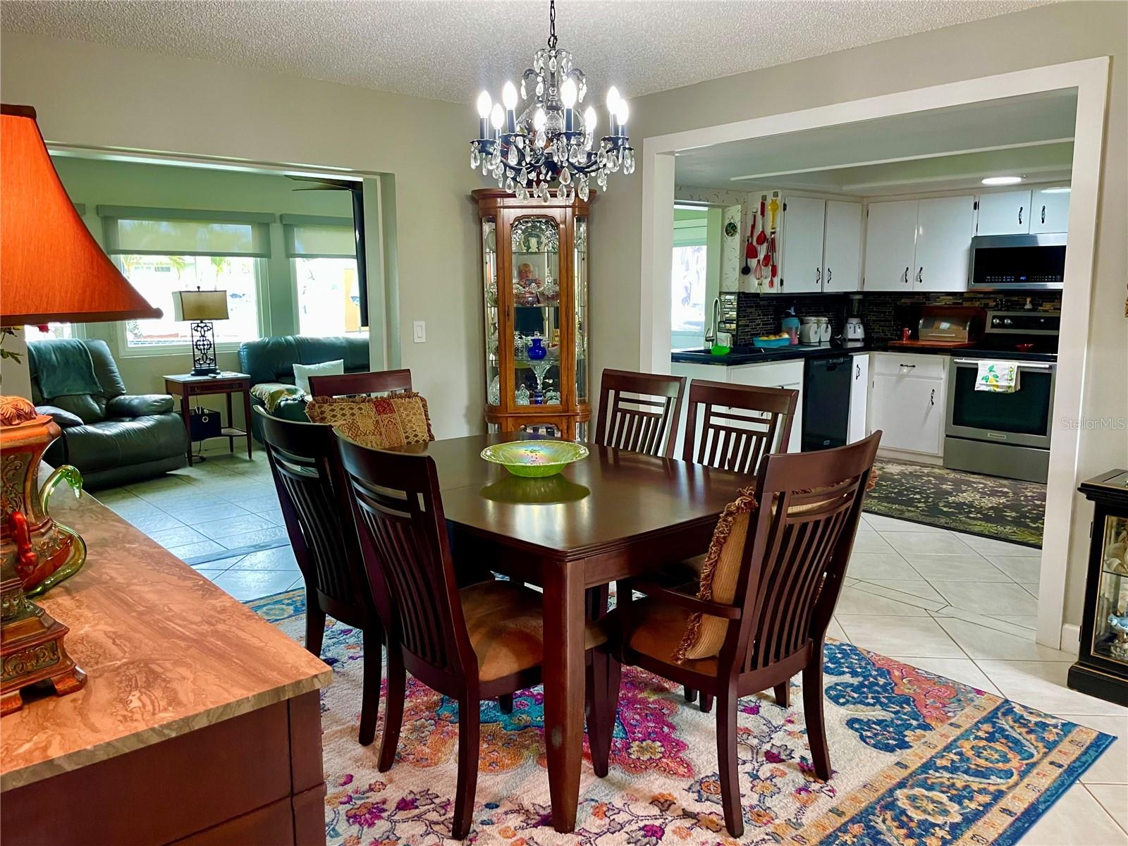 7225 8TH AVENUE LOOP W