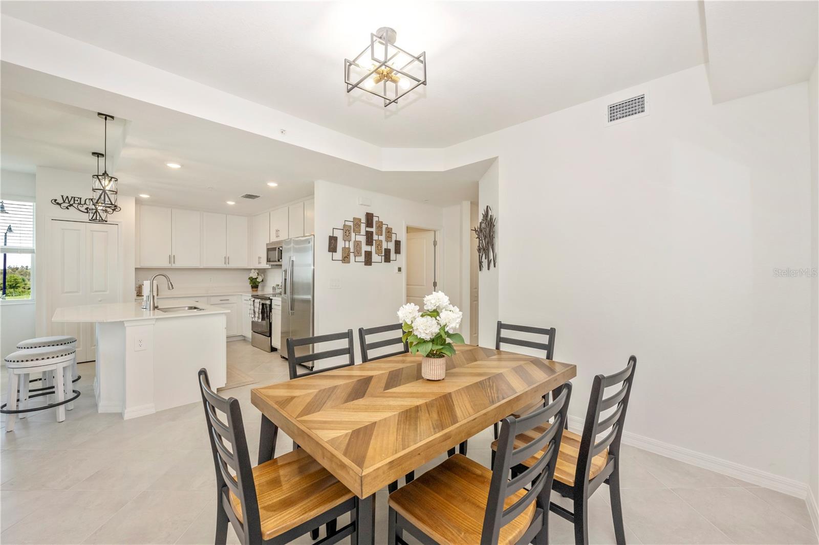 WELLEN PARK GOLF & COUNTRY CLUB - Residential Lease