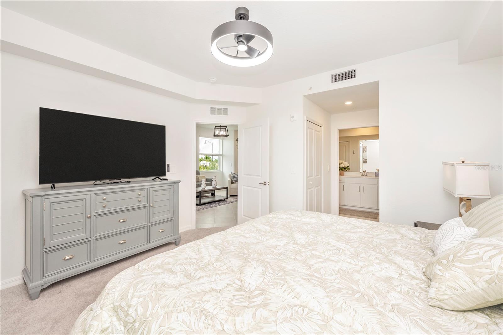 WELLEN PARK GOLF & COUNTRY CLUB - Residential Lease
