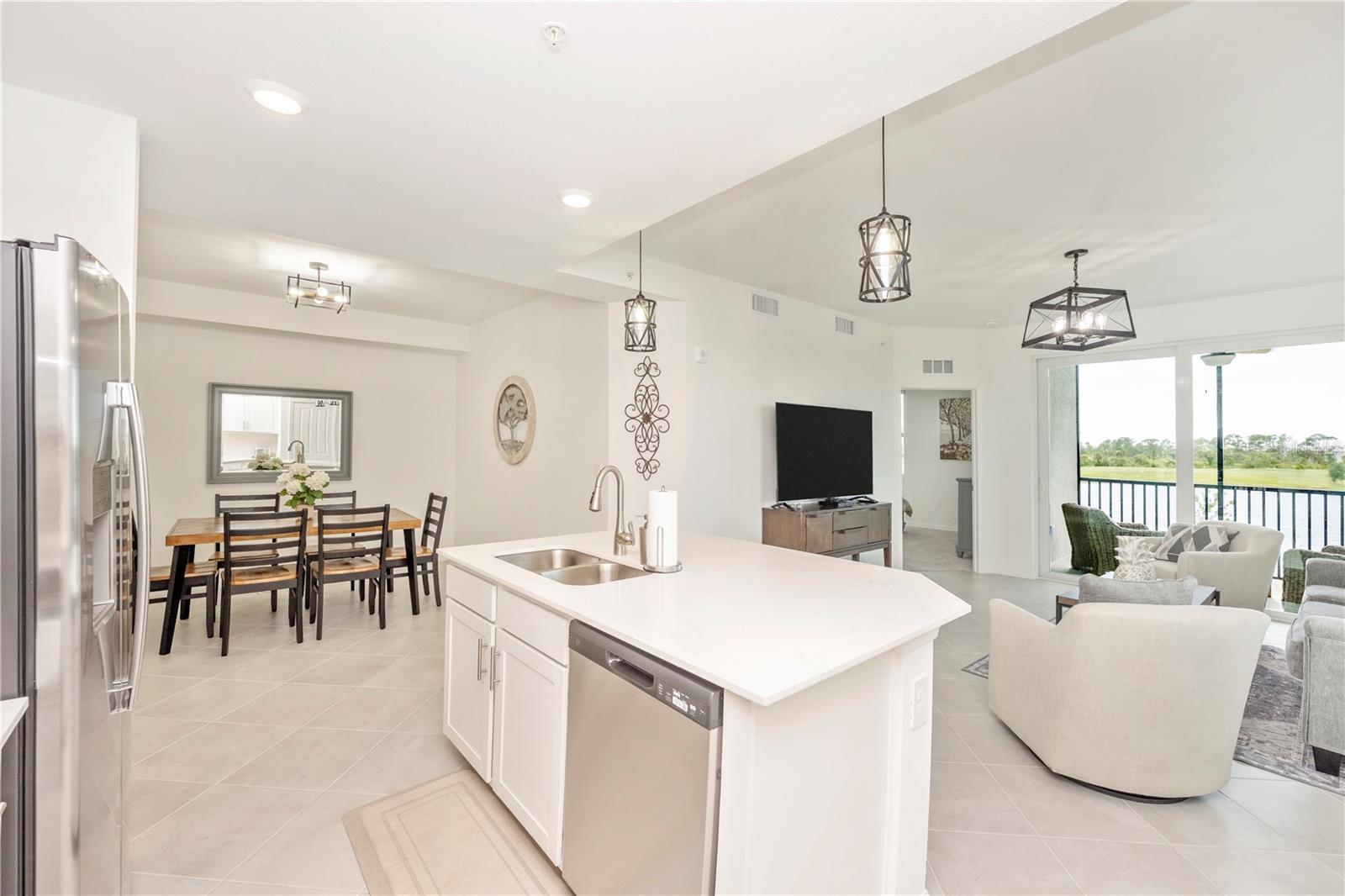 WELLEN PARK GOLF & COUNTRY CLUB - Residential Lease