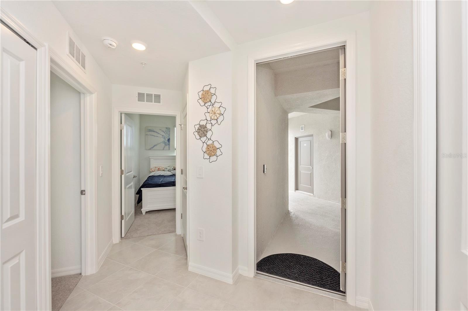 WELLEN PARK GOLF & COUNTRY CLUB - Residential Lease