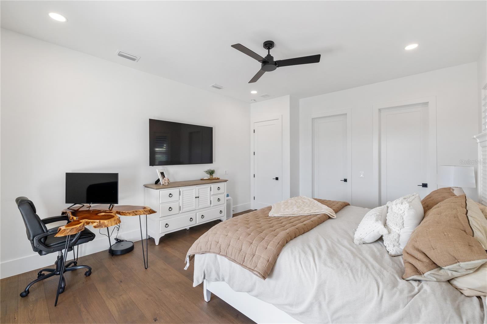 OCEAN BEACH REP - Residential