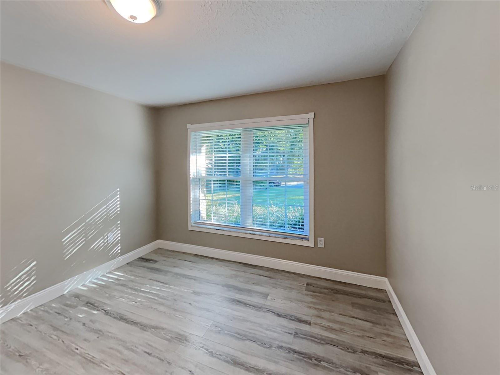 COUNTRY CREEK THE TRAILS AT - Residential