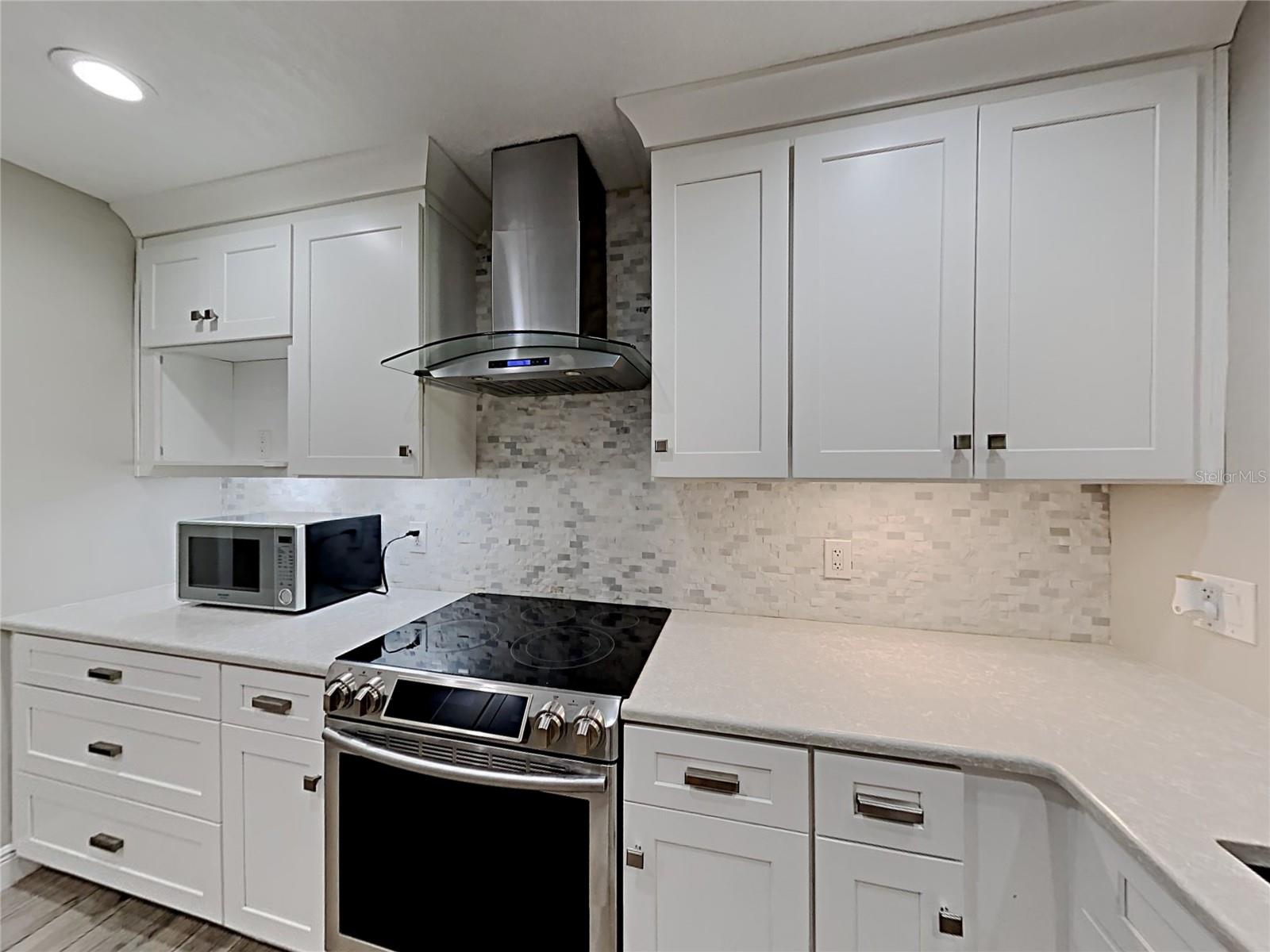 COUNTRY CREEK THE TRAILS AT - Residential