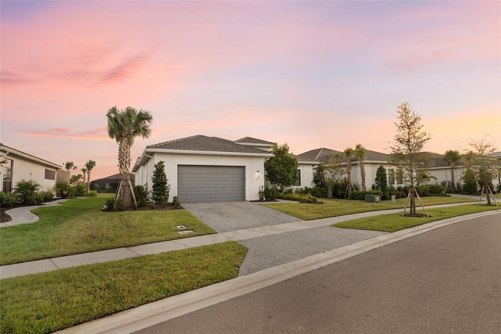 Photo of 4711 Cedron Court, Sarasota, FL 34240 (MLS # A4646513)