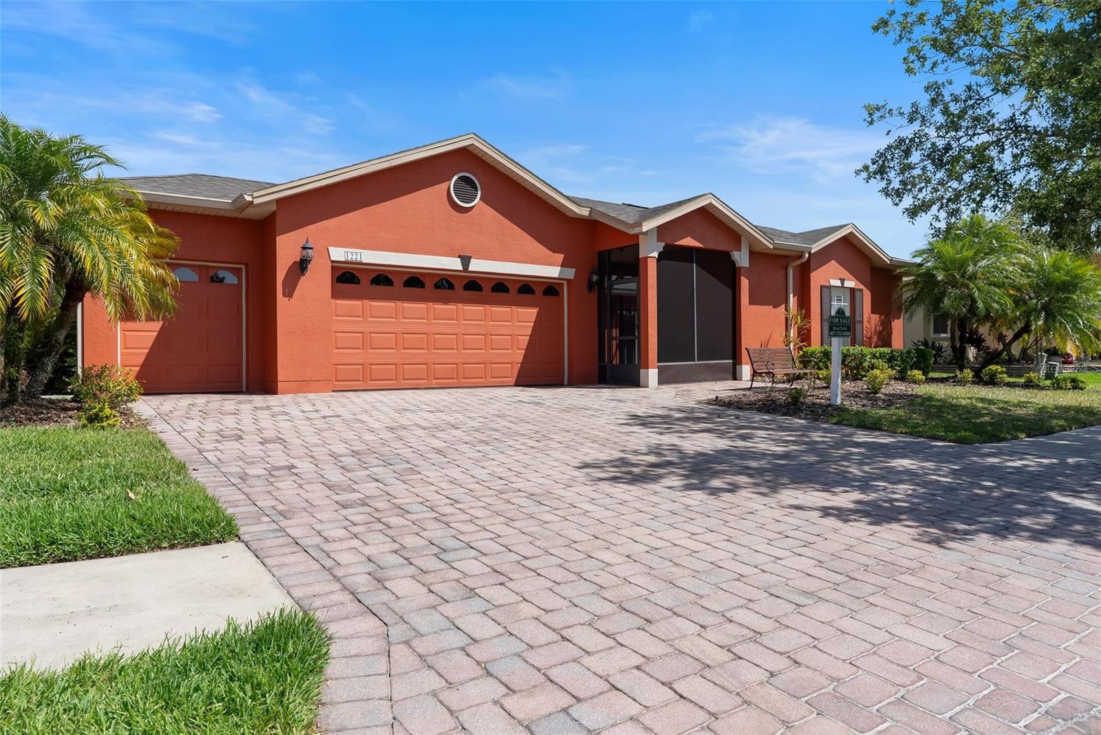 1221 GLENDORA ROAD N