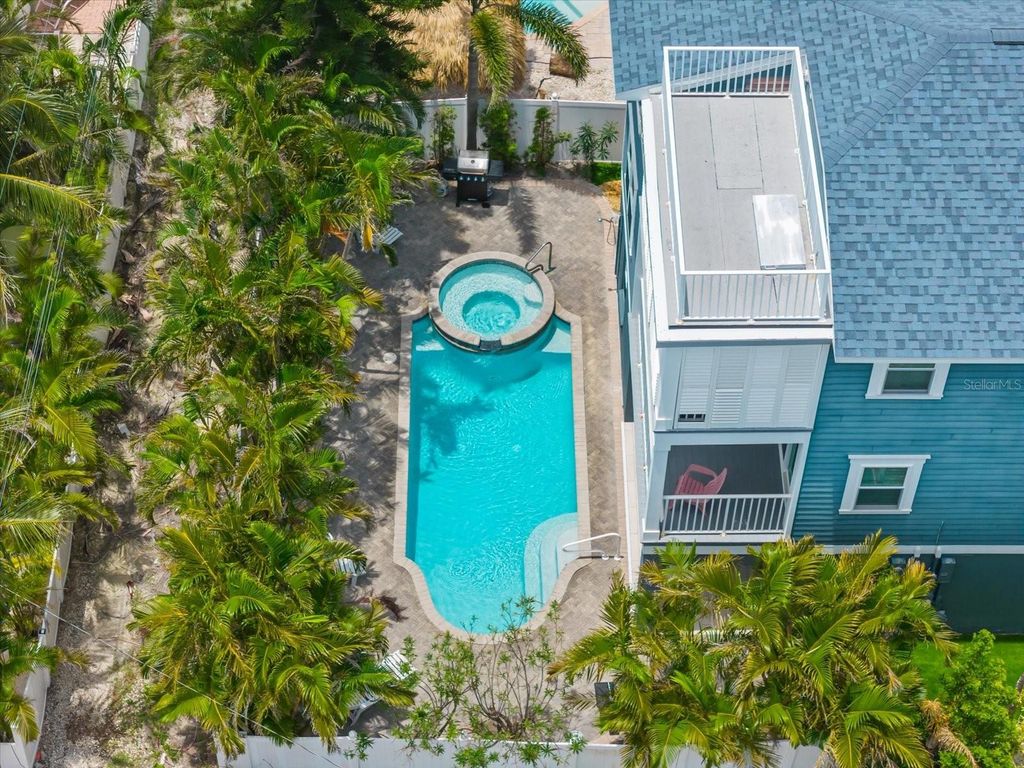 Photo of 2300 Avenue B, Bradenton Beach, FL 34217 (MLS # A4644416)
