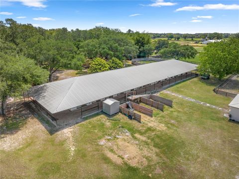 Tiny photo for 4750 SE 216th Avenue, Morriston, FL 32668 (MLS # OM704100)