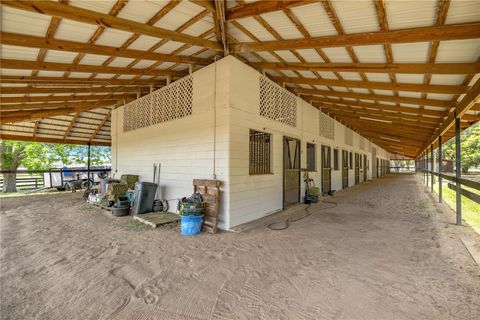 Tiny photo for 4750 SE 216th Avenue, Morriston, FL 32668 (MLS # OM704100)