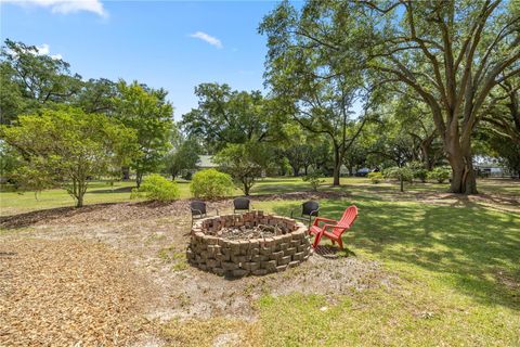 Tiny photo for 4750 SE 216th Avenue, Morriston, FL 32668 (MLS # OM704100)