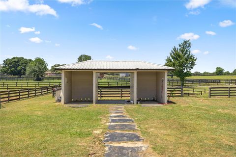 Tiny photo for 4750 SE 216th Avenue, Morriston, FL 32668 (MLS # OM704100)