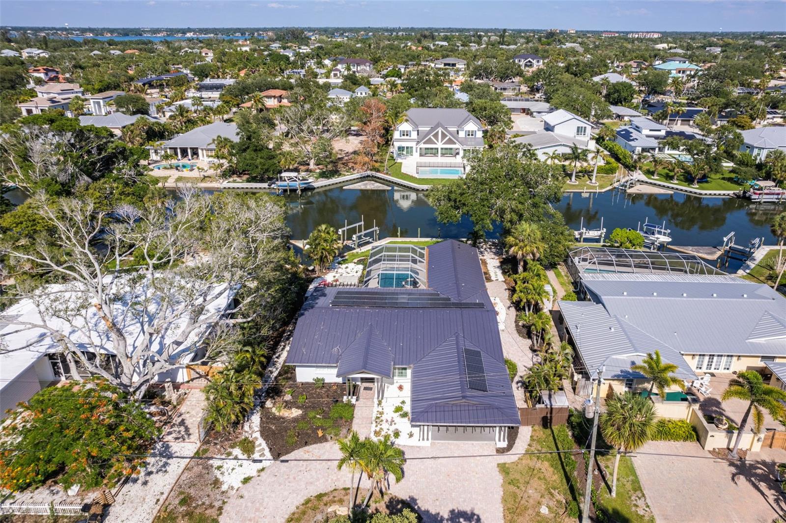 SARA SANDS - Residential