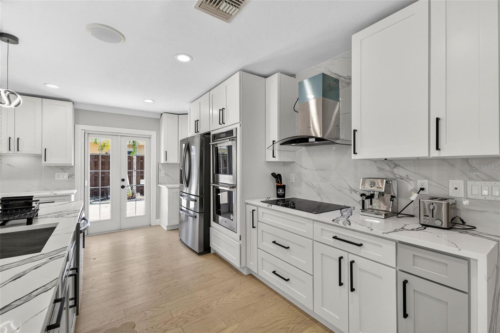 SARA SANDS - Residential