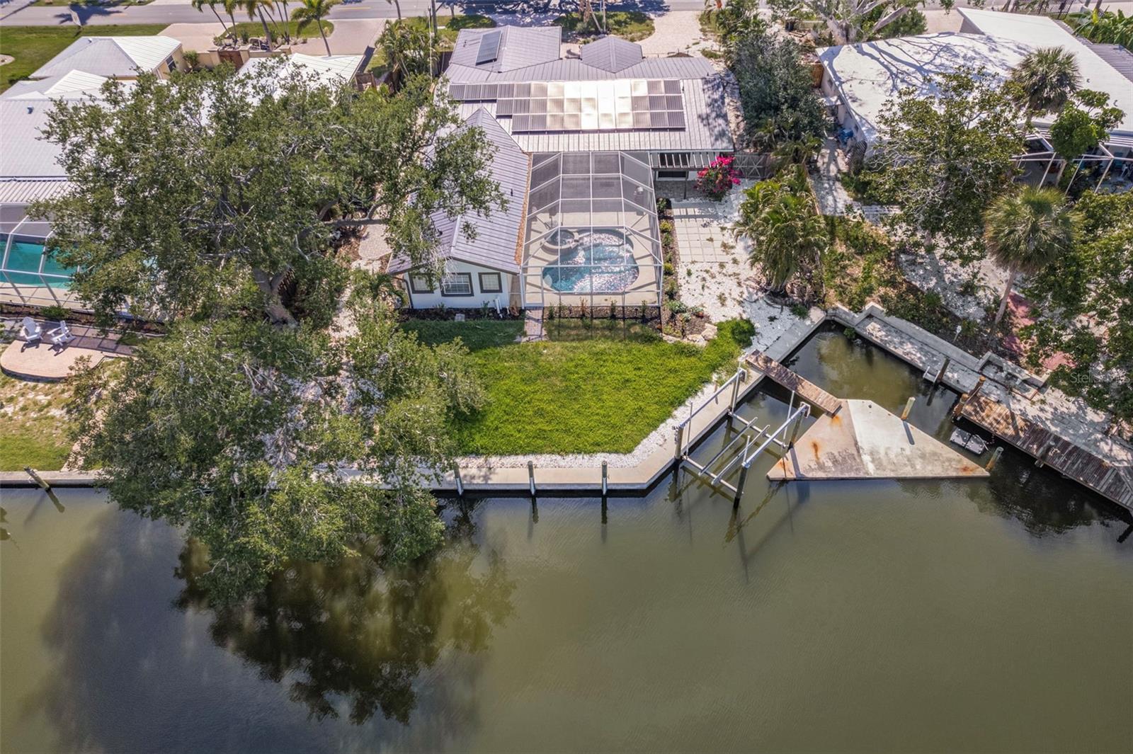 SARA SANDS - Residential